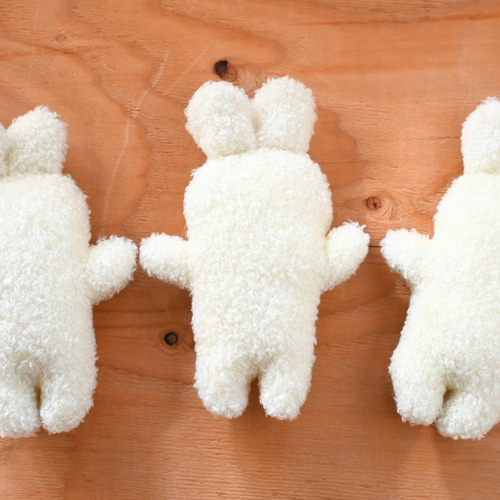 うさちゃん ぬいぐるみ（ぬいぐるみ素材×クリーム色