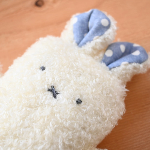 うさちゃん ぬいぐるみ（ぬいぐるみ素材×クリーム色