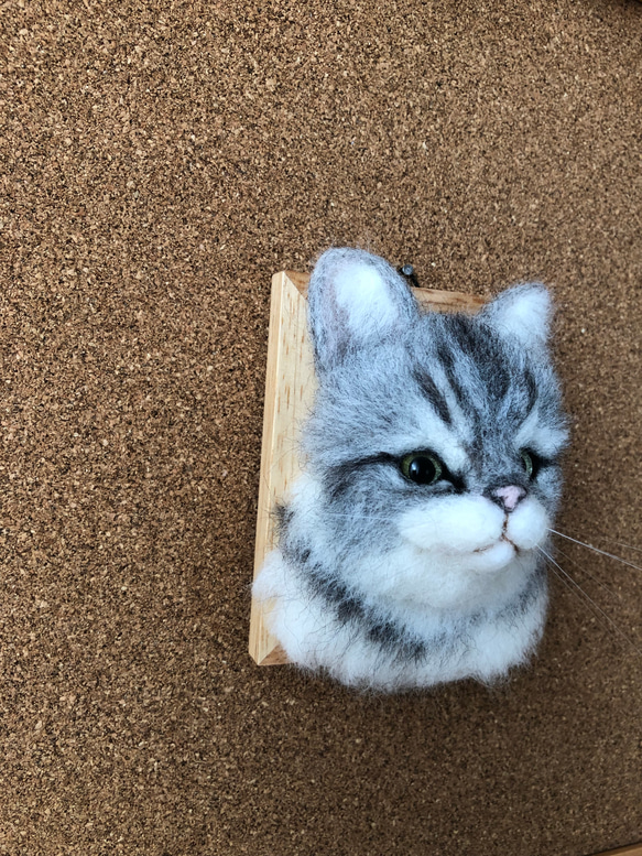 羊毛フェルト　猫　サバトラ　フレーム猫 2枚目の画像