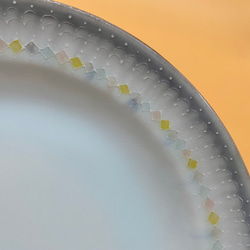 イッチンレースのリム七寸皿⑥ くすみグレー 2枚目の画像