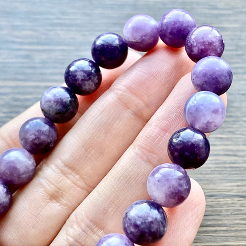 パープルレピドライト アンティークモーヴのシックなカラー！パープルレピドライト(約8mm