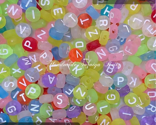 Amazon.co.jp: アルファベットビーズ BetterJonny 約 1200ピース
