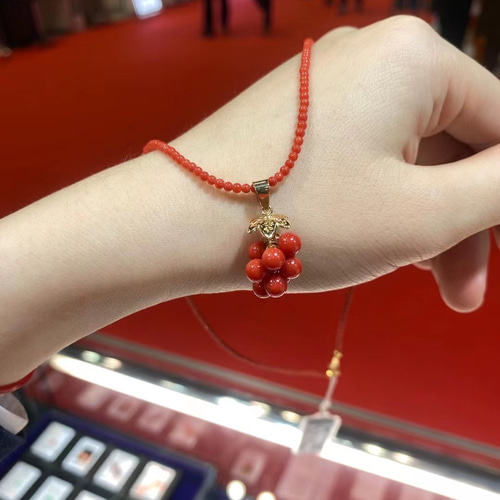 Z04）天然 本珊瑚 サンゴ 仏頭 ペンダントトップ K18 刻印 18金金具 Z04）天然 本珊瑚 サンゴ 仏頭 ペンダントトップ K18 刻印 18金