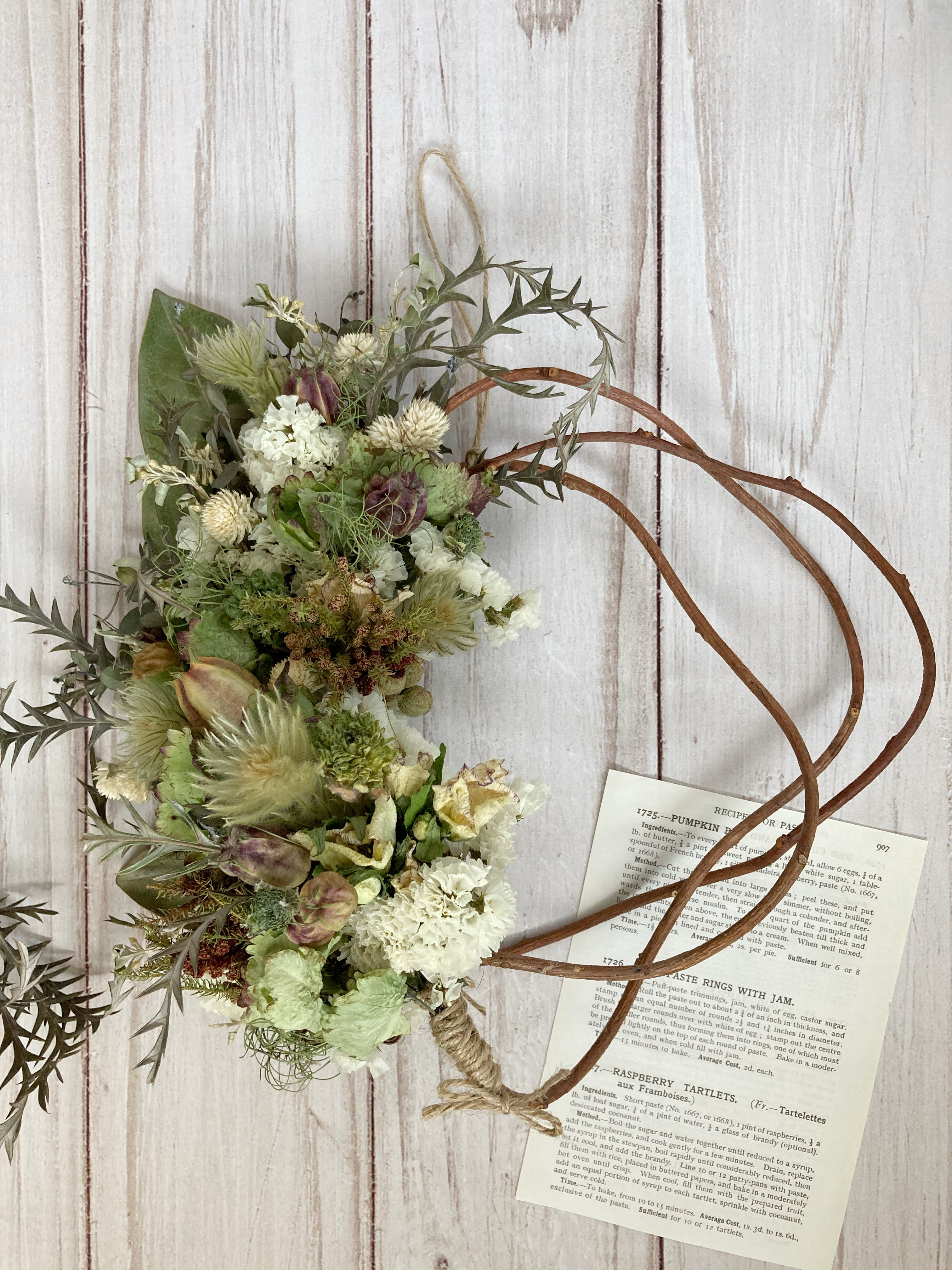 ナチュラルグリーンリース ハンドメイド グリーン系ナチュラルドライフラワーリース！Atelier Kouan