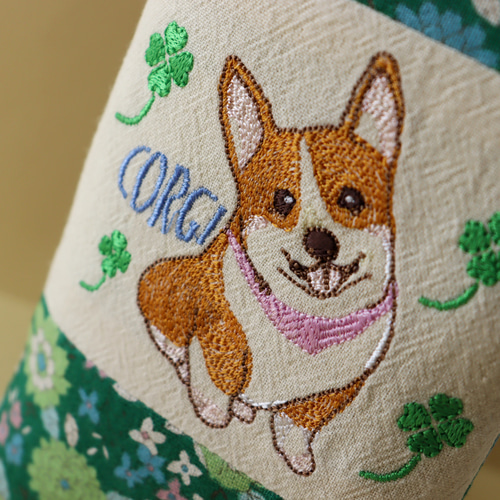 おすわりコーギー刺繍メガネケース／小花柄／グリーン メガネ