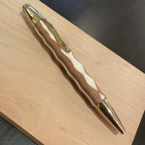 寄木細工のボールペン〈ハンドメイド〉 ペン・筆記用具 レッドライン