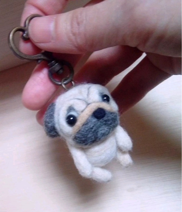 羊毛フェルトパグ（フォーン）のキーホルダー その他雑貨 Lana** 通販