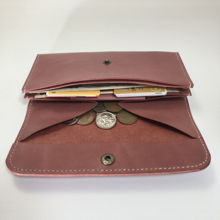 【人気モデル】【送料無料】スリムギャルソンウォレット　姫路レザー(スモーキーピンク)