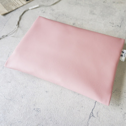 牛紋蟒蛇手拿包（淡粉紅色）大袋生態皮革 第3張的照片