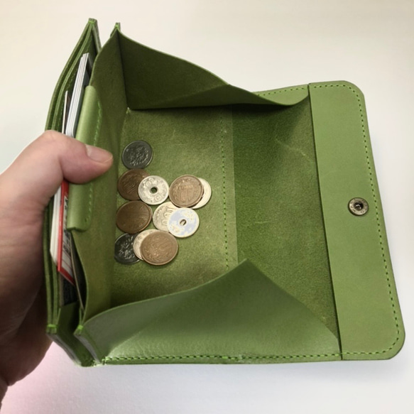 【人気モデルの新色追加】スリムギャルソンウォレット　姫路レザー(ピスタチオ) ちょうど良い お気軽にご相談下さい