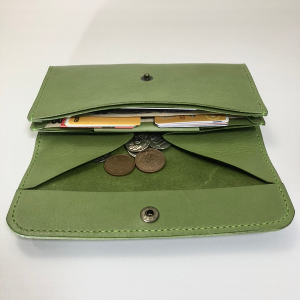 【人気モデルの新色追加】スリムギャルソンウォレット　姫路レザー(ピスタチオ) ちょうど良い お気軽にご相談下さい