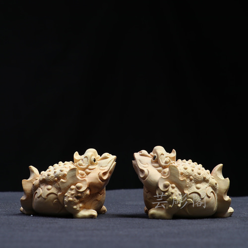 2点同出 三足金蟾 置物 精密細工 極上品 彫刻工芸品 彫刻 芸彫閣 通販