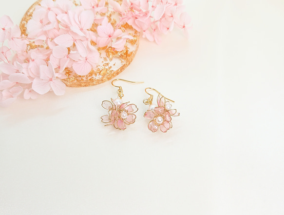 ✨嬉しい オマケ 付き✨ 再販×53 人気 桜 うる艶 桜ピアス 桜イヤリング ピンク 上品 キレイめ 透明感 花 軽量 3枚目の画像