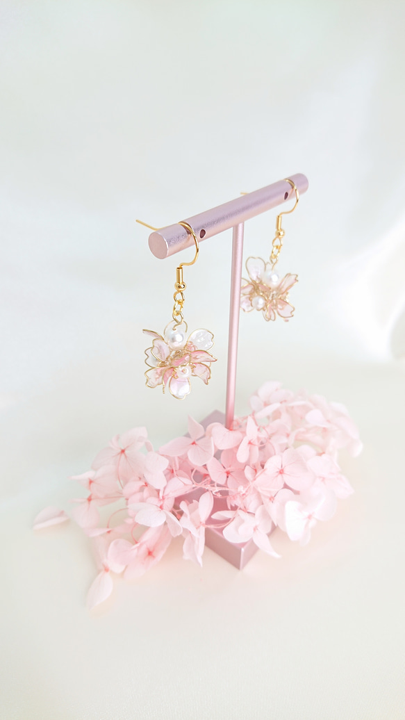 ✨嬉しい オマケ 付き✨ 再販×53 人気 桜 うる艶 桜ピアス 桜イヤリング ピンク 上品 キレイめ 透明感 花 軽量 6枚目の画像