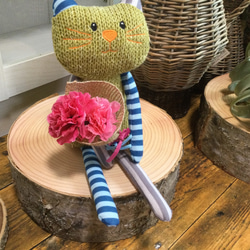 作家様　ねこちゃん　ぬいぐるみ　花飾り f66c1053d83c2dc399c5136f2cea52