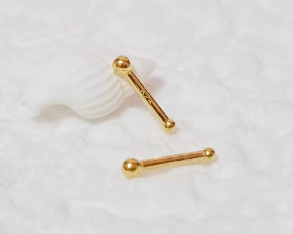 人気★再..再販★K24純金★バーベル丸玉スタッドピアス　24金釈迦玉ピアス　シンプル小さめ小ぶりミニゴールド輝く 5枚目の画像