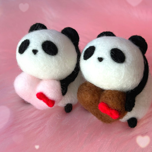 ハートふわぱん♡羊毛フェルトのふわふわパンダふわぱんとはーとチョコ