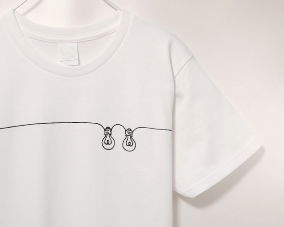 豆電球・白 Tシャツ ＊ビッグシルエット変更可 Tシャツ 吉澄