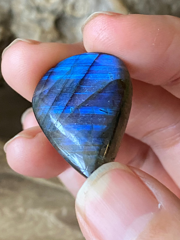 Topクォリティ ブルーフラッシュ AAA  Labradorite ルース 12 天然石 18枚目の画像