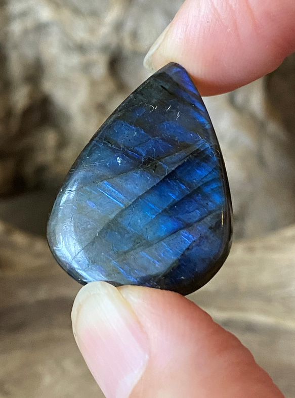 Topクォリティ ブルーフラッシュ AAA  Labradorite ルース 12 天然石 12枚目の画像