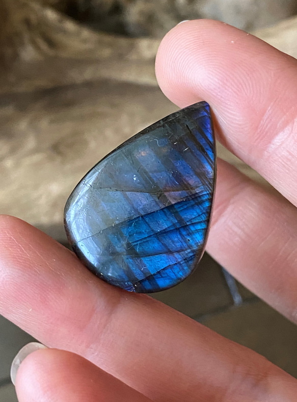 Topクォリティ ブルーフラッシュ AAA  Labradorite ルース 12 天然石 3枚目の画像