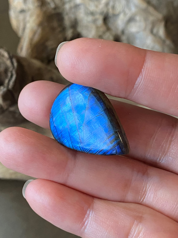 Topクォリティ ブルーフラッシュ AAA  Labradorite ルース 12 天然石 7枚目の画像