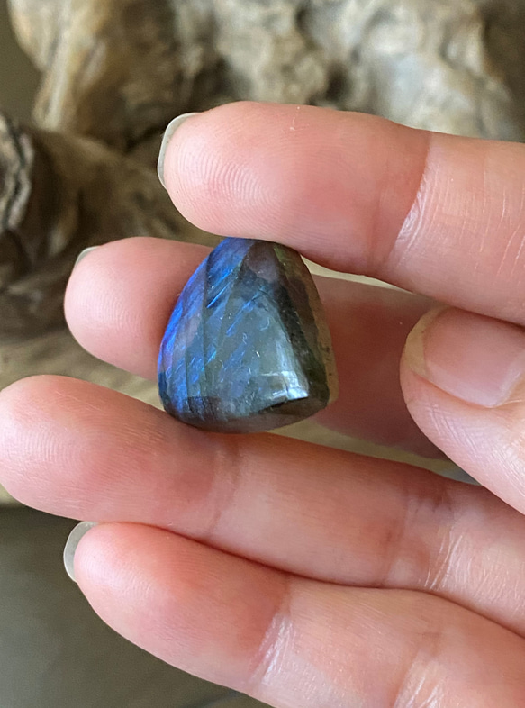 Topクォリティ ブルーフラッシュ AAA  Labradorite ルース 12 天然石 8枚目の画像