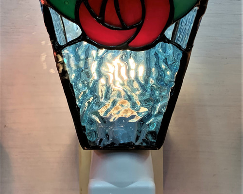 ステンドグラス薔薇足元ランプ ステンドグラス フットライト お休みランプ・赤い薔薇（4面体