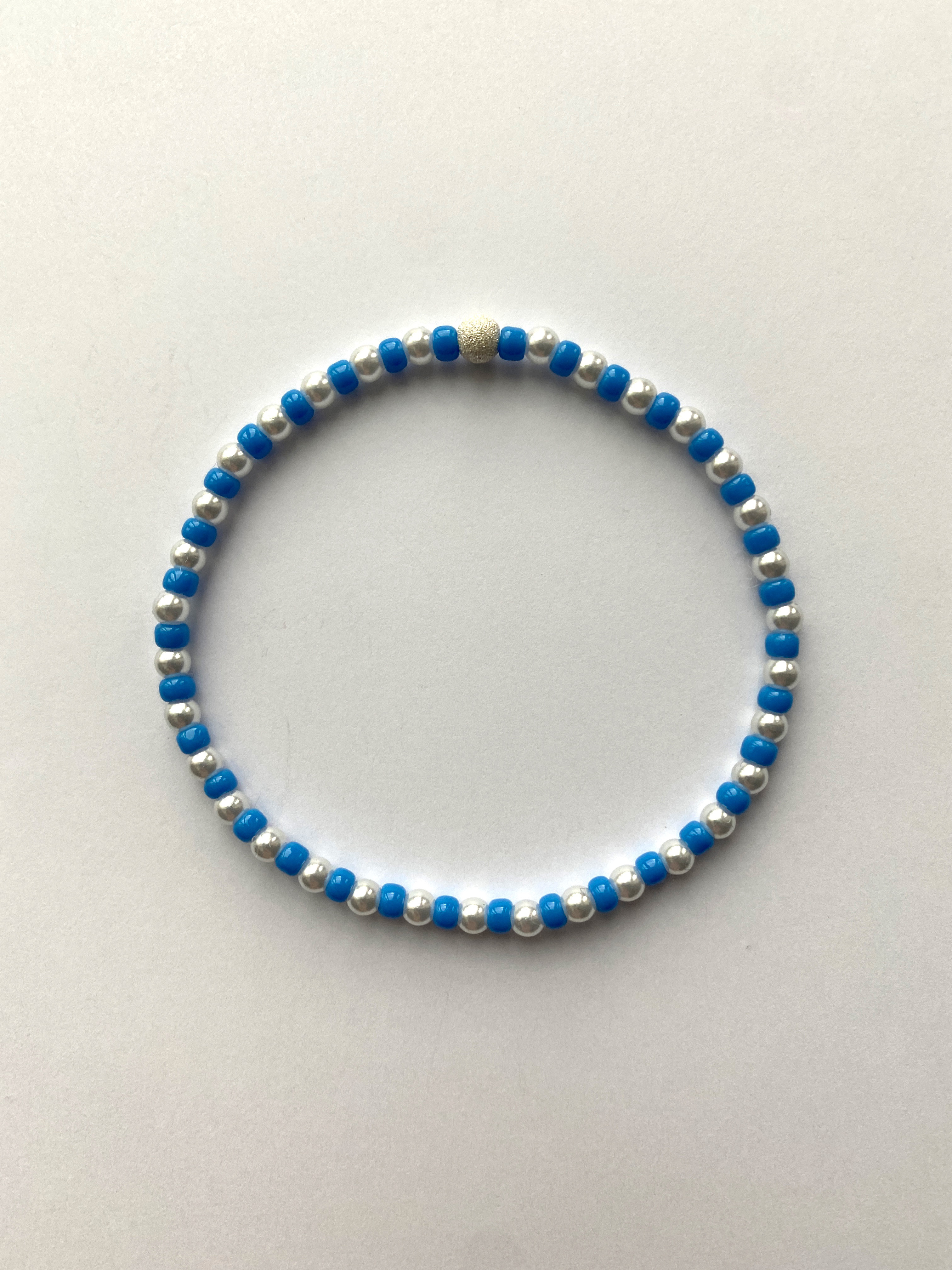 ビーズブレスレット　青いアジサイ