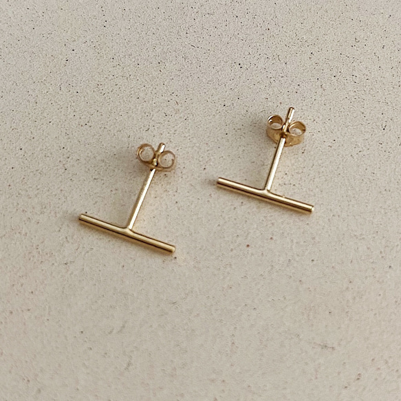 人気★再..再販★限定割引★14KGF★T字型T pierce　シンプルラインピアス　スティック　T棒Bar【両耳】 2枚目の画像