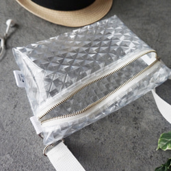 PVC乙烯基袋透明斜背包（格紋） 第4張的照片
