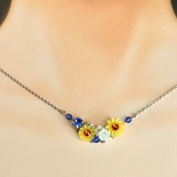 向日葵の花束ネックレス（サファイアカラークリスタルガラス） 3枚目の画像