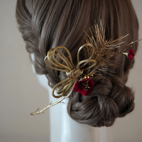 松梅・水引風髪飾り～（赤梅）】 ー成人式髪飾り ＊ 結婚式髪飾り