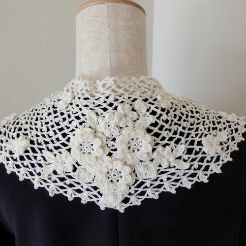 かぎ針編み ラミークロッシェレースのつけ襟 『花のワルツ』 その他