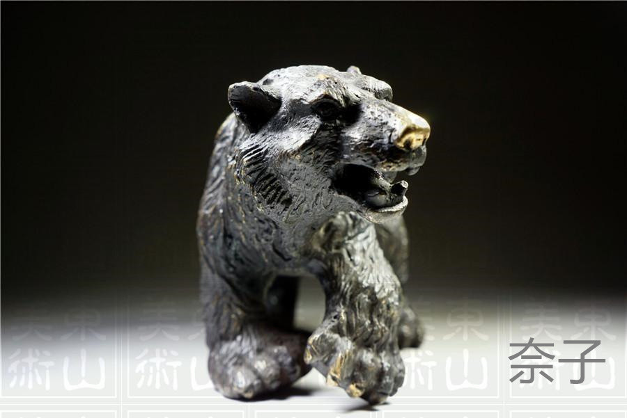 都内で 置物 熊造像高彫 銅細工 上質 通販 sRek 彫刻 長さ約18cm 美品 その他