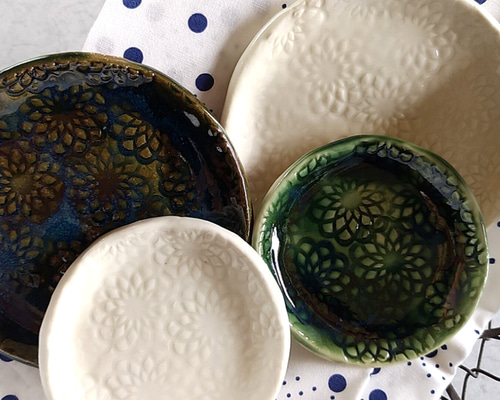   花柄陶磁器皿 薬味入れ小皿✖️2個 f8aa571010004ffd94d02151ec3909