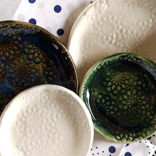 和風デザイン 陶磁器皿 4枚セット Amazon.co.jp: 日本製陶器 プレート 4枚セット 陶器皿セット 桜