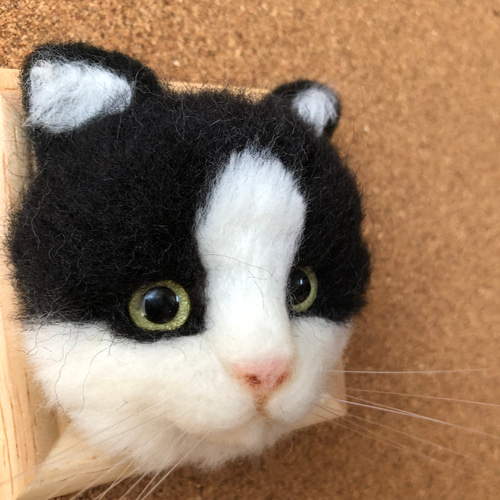 羊毛フェルト 猫 はちわれ猫さん フレーム猫 羊毛フェルト にじ