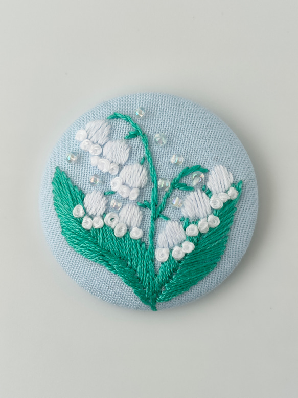 【受注製作】すずらんの刺繍ブローチor刺繍ヘアゴム　鈴蘭　花　母の日 1枚目の画像