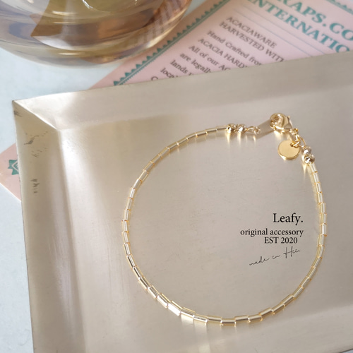 ゴールドビーズの華奢ブレスレット ゴールドカラー｜ハンドメイド