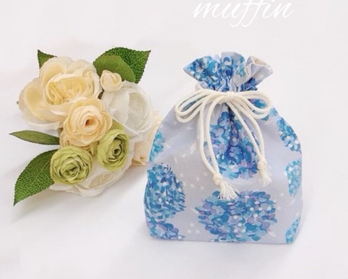 9/8本日限定価格⭐︎フェイラー 紫陽花柄ハンカチと巾着袋セット