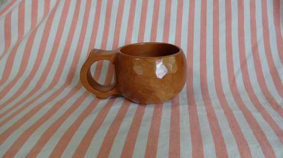 桂の木の一木彫りコーヒーカップ 5枚目の画像