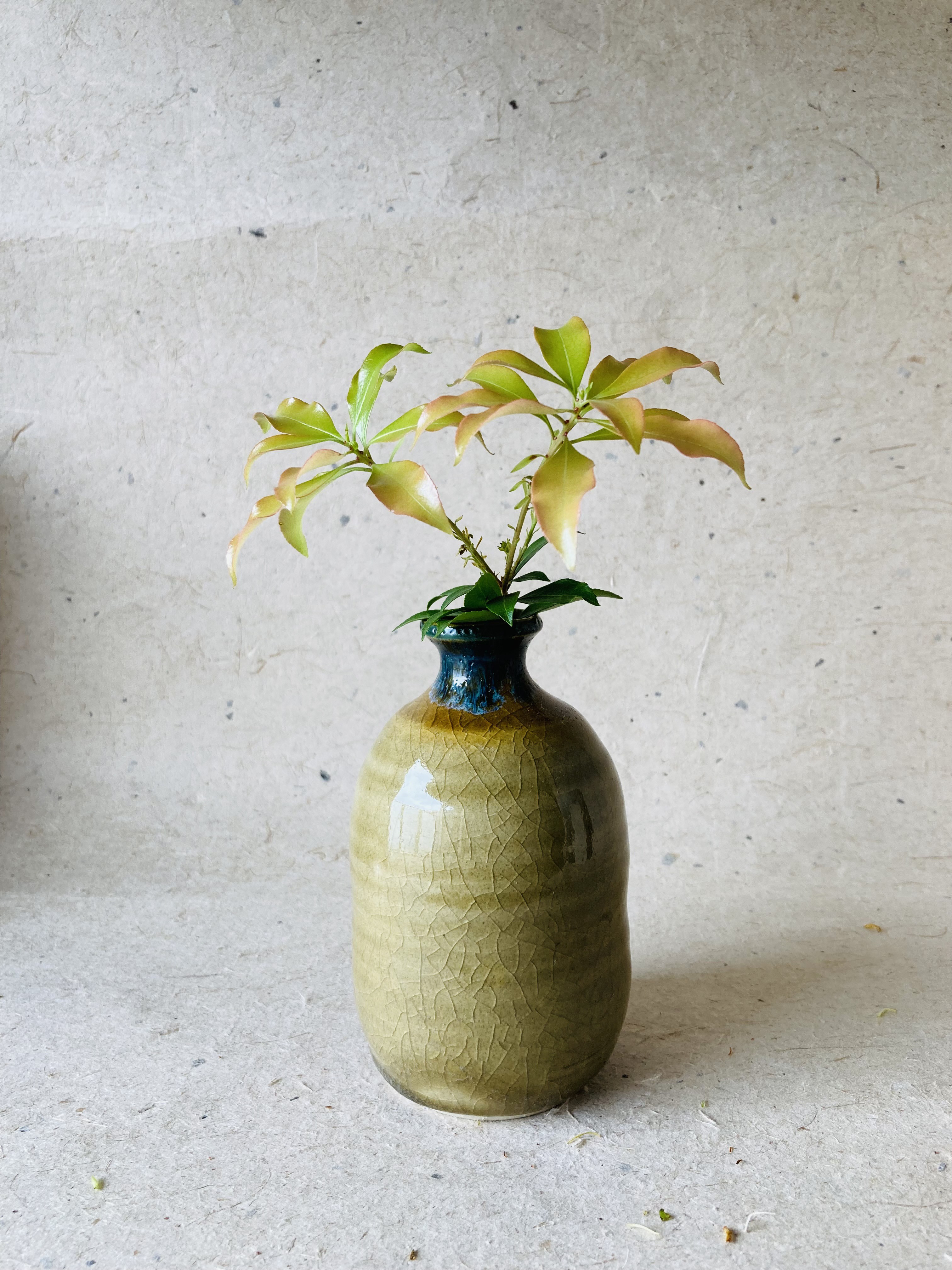陶器 花瓶 中型 茶色と黄土色