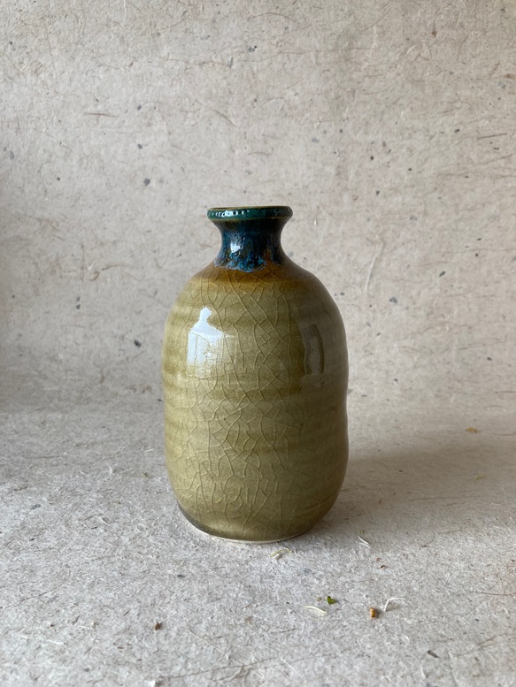 黄瀬戸 とっくり型花瓶（花生け）027 2枚目の画像