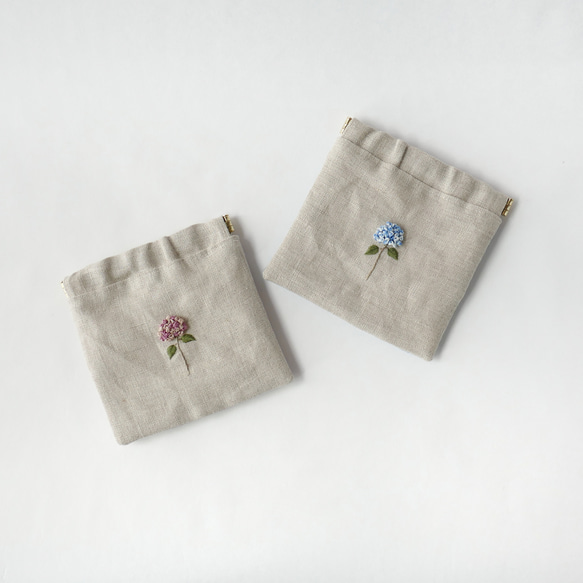 《名入れ》水色紫陽花＊リネンの手刺繍ばね口ポーチ＊ 5枚目の画像