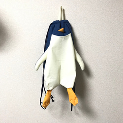 ペンギンのナップサック 2枚目の画像