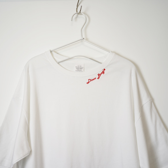 B品アウトレット ディスコのネックワンポイント刺繍　ビックシルエットTシャツ 【ホワイト】メンズＬ 半袖クルーネック 2枚目の画像