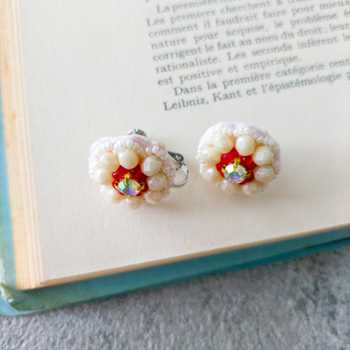 ビーズ刺繍キット》お花のビーズ刺繍ピアス/イヤリング｜動画を