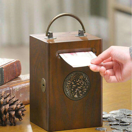 貯金箱 木の実のモチーフ 鍵付き 木製 レトロ ナチュラル雑貨z