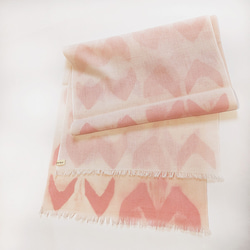 ピンクの花びらのようなリメイク えりまき～ショートサイズの綿手ぬぐい素材 2枚目の画像
